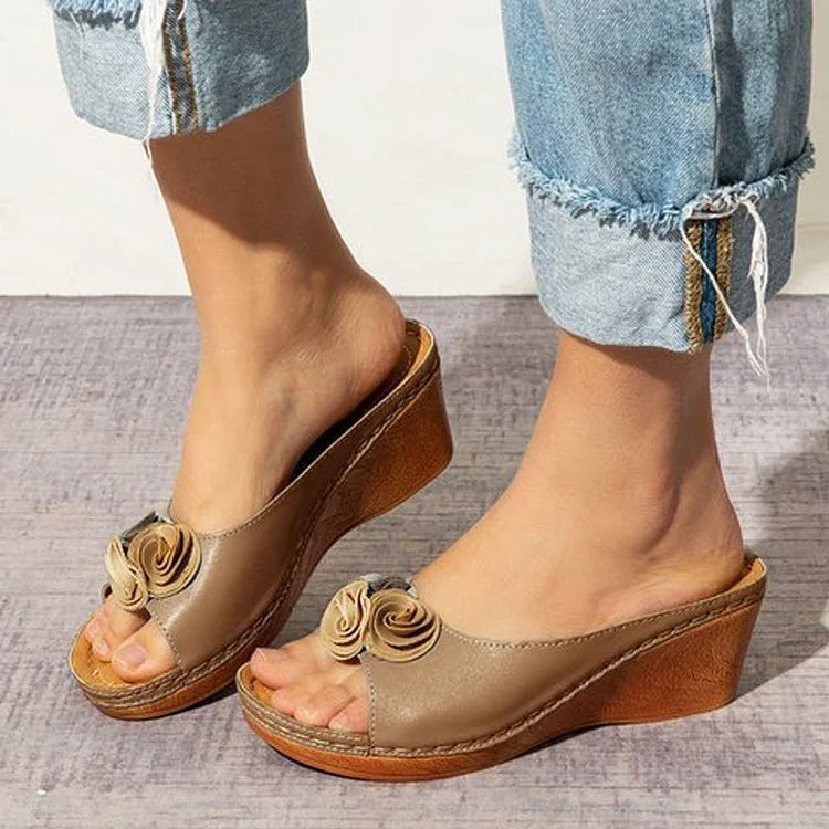 Lily™ - Sandalias ortopédicas con correa de flor