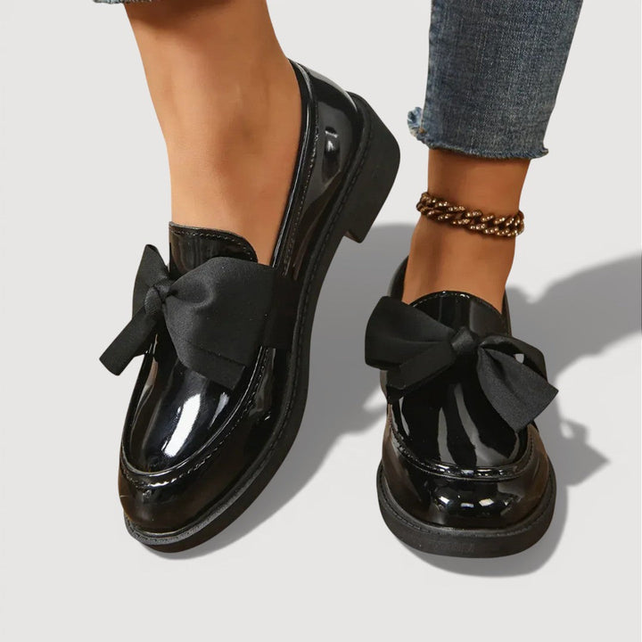 MAERYL – MOCASINES CON DETALLE DE LAZO
