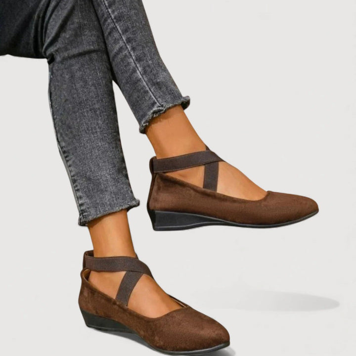 LIVIA – ZAPATILLAS ELEGANTES Y CÓMODAS