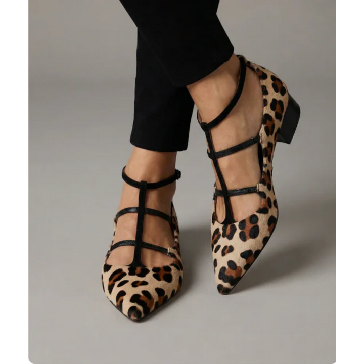 BALLET FLATS CON ESTAMPADO DE ANIMAL Y TIRAS