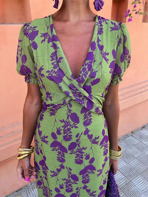 Lucinda - Vestido Floral Plisado Boho con Escote en V