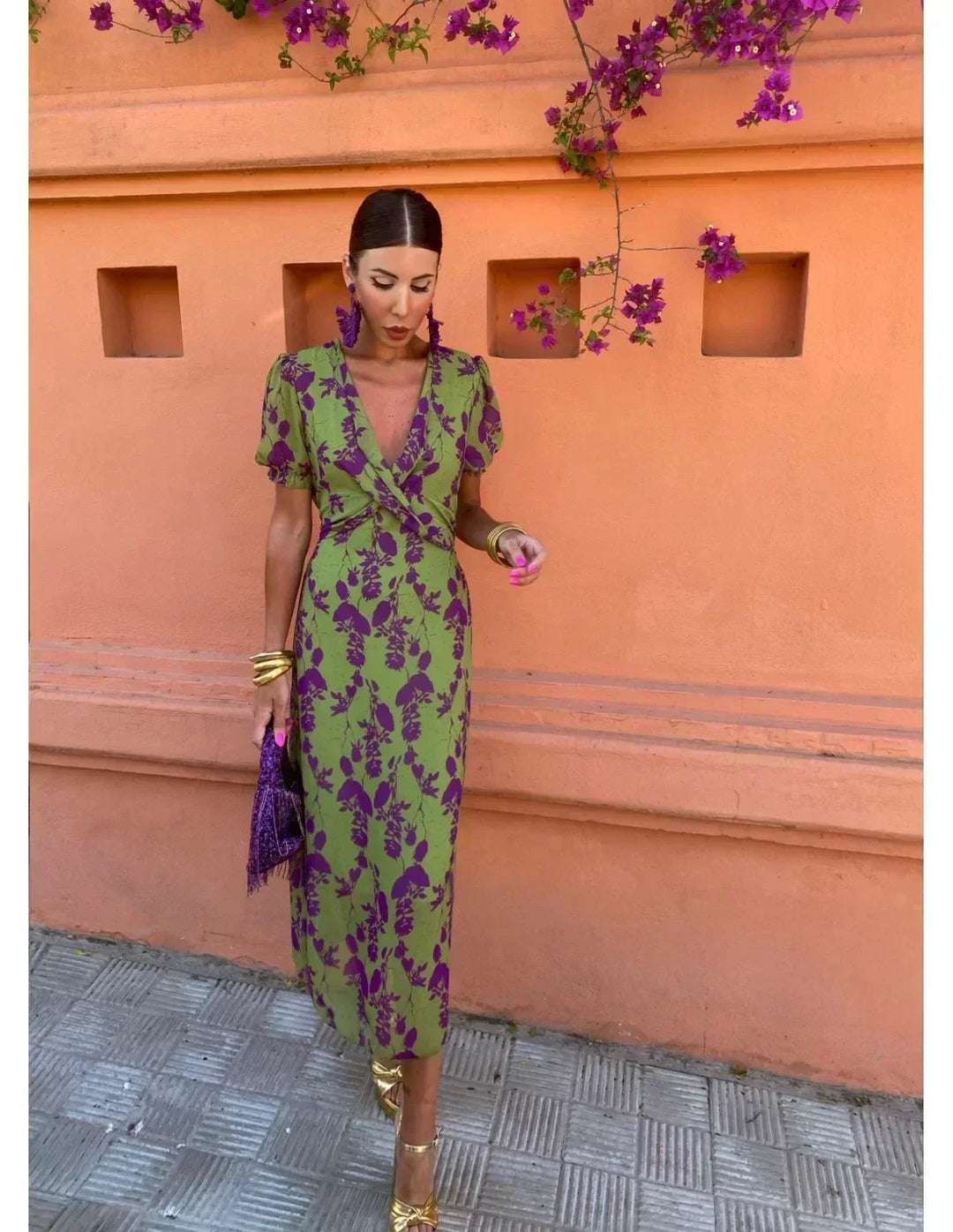 Lucinda - Vestido Floral Plisado Boho con Escote en V