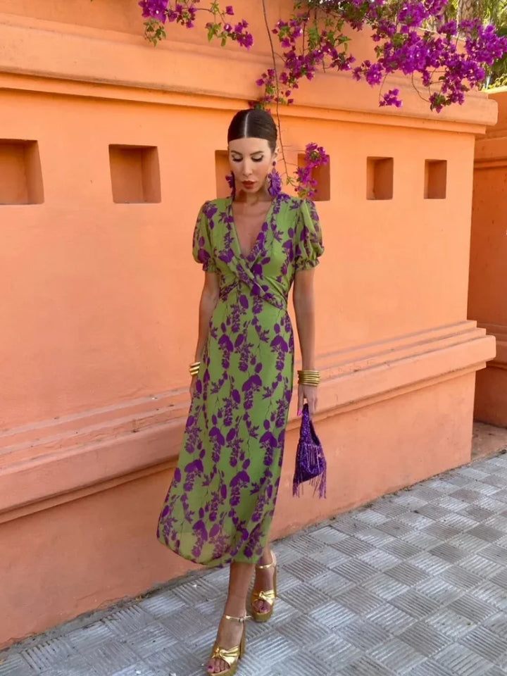 Lucinda - Vestido Floral Plisado Boho con Escote en V