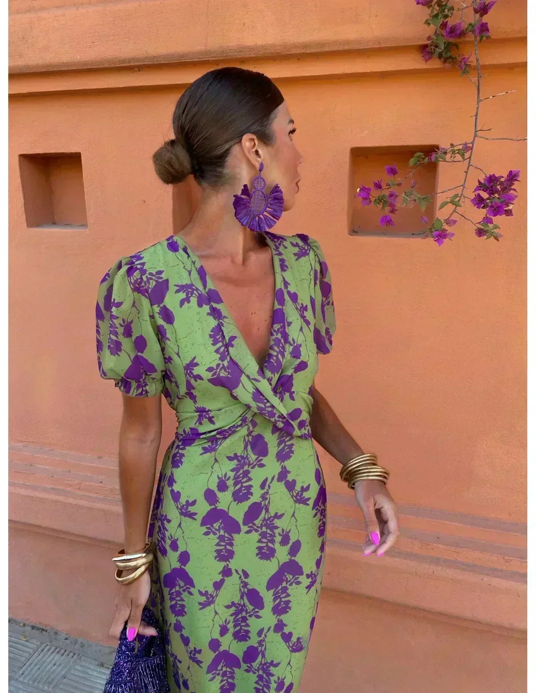 Lucinda - Vestido Floral Plisado Boho con Escote en V