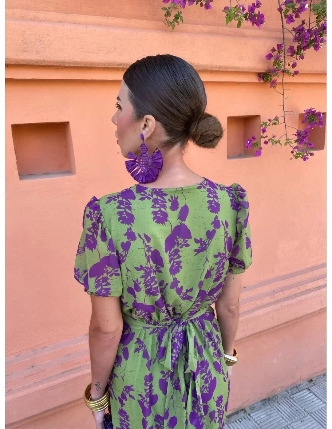 Lucinda - Vestido Floral Plisado Boho con Escote en V