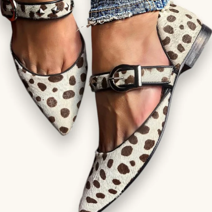 BALLET FLATS PUNTIAGUDOS CON CORREAS DE ESTAMPADO DE LEOPARDO
